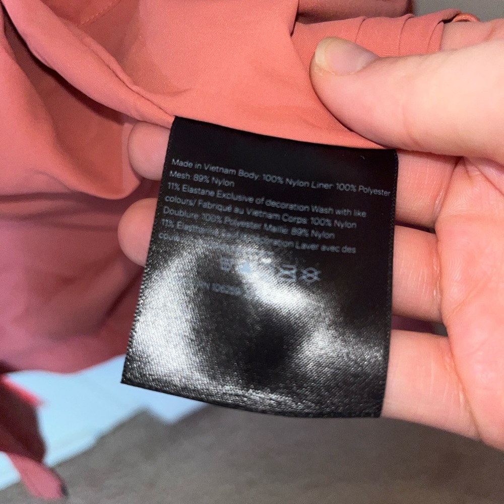 Lululemon wind breaker/shacket - Picture 5 of 7